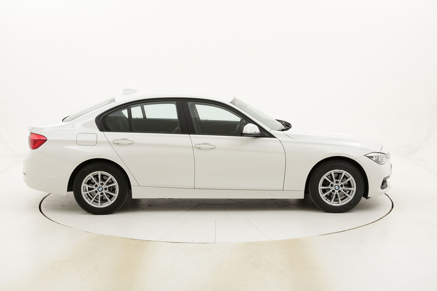 BMW Serie 3 316d Business Advantage usata del 2017 con 83.819 km
