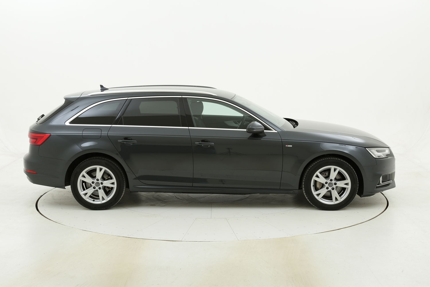 Audi A4 Avant Business s-tronic usata del 2017 con 51.997 km