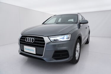 Audi Q3 Visione frontale Visione frontale di Audi Q3