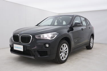 BMW X1 Visione frontale Visione frontale di BMW X1
