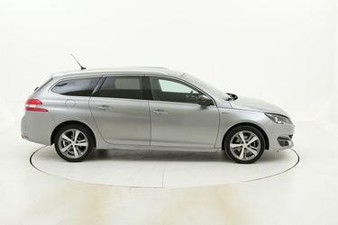 Peugeot 308 usata del 2017 con 87.327 km