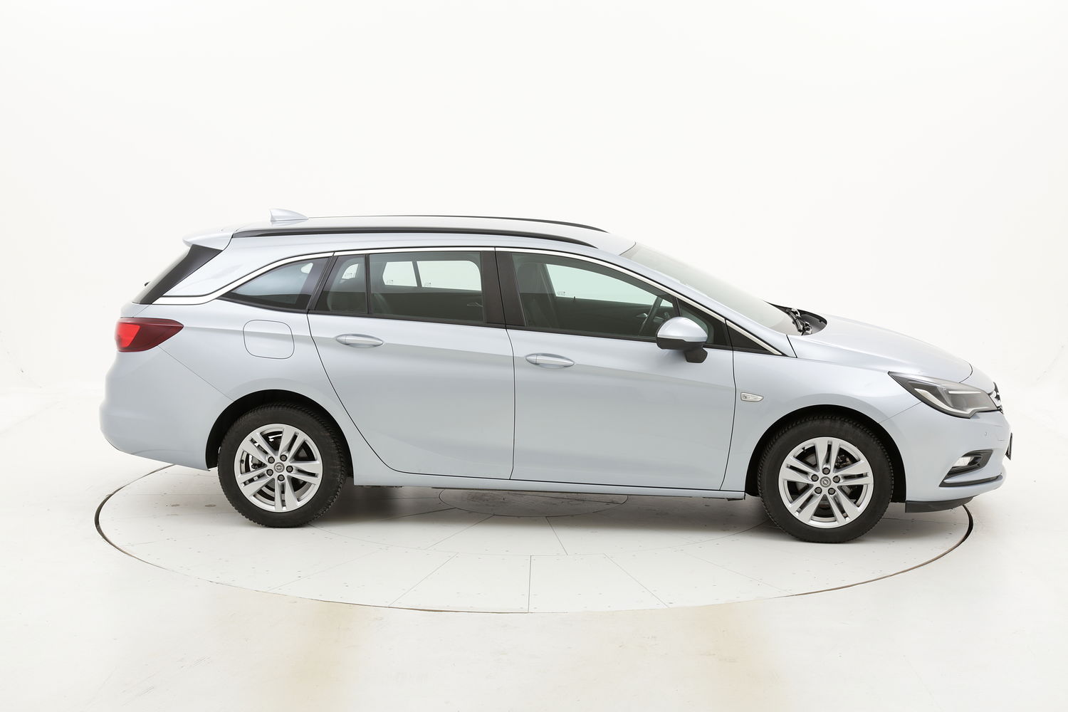 Opel Astra usata del 2017 con 74.723 km