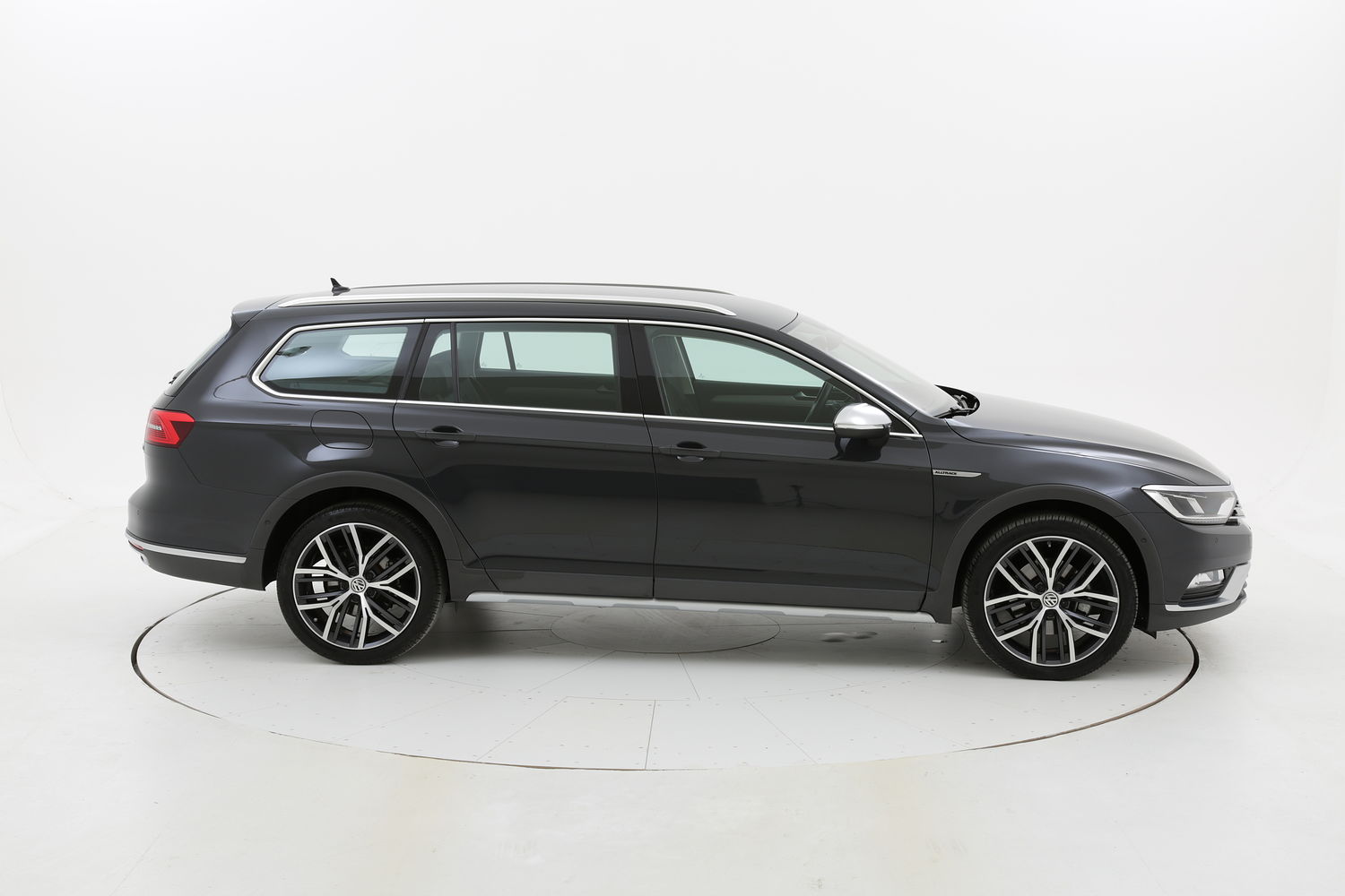 Volkswagen Passat usata del 2018 con 55.617 km