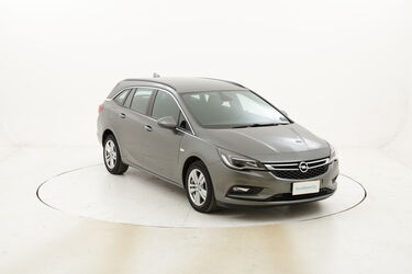 Opel Astra ST Business Aut. usata del 2017 con 116.255 km