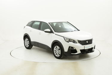 Peugeot 3008 Business usata del 2018 con 30.458 km