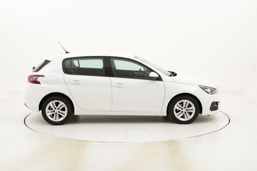 Peugeot 308 Business usata del 2017 con 98.094 km