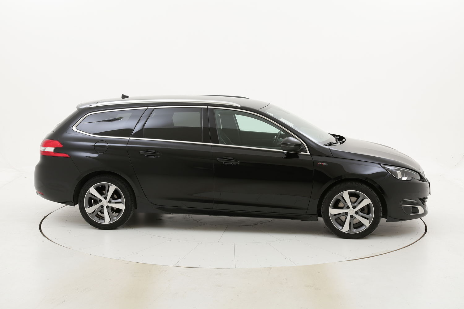 Peugeot 308 usata del 2017 con 96.041 km