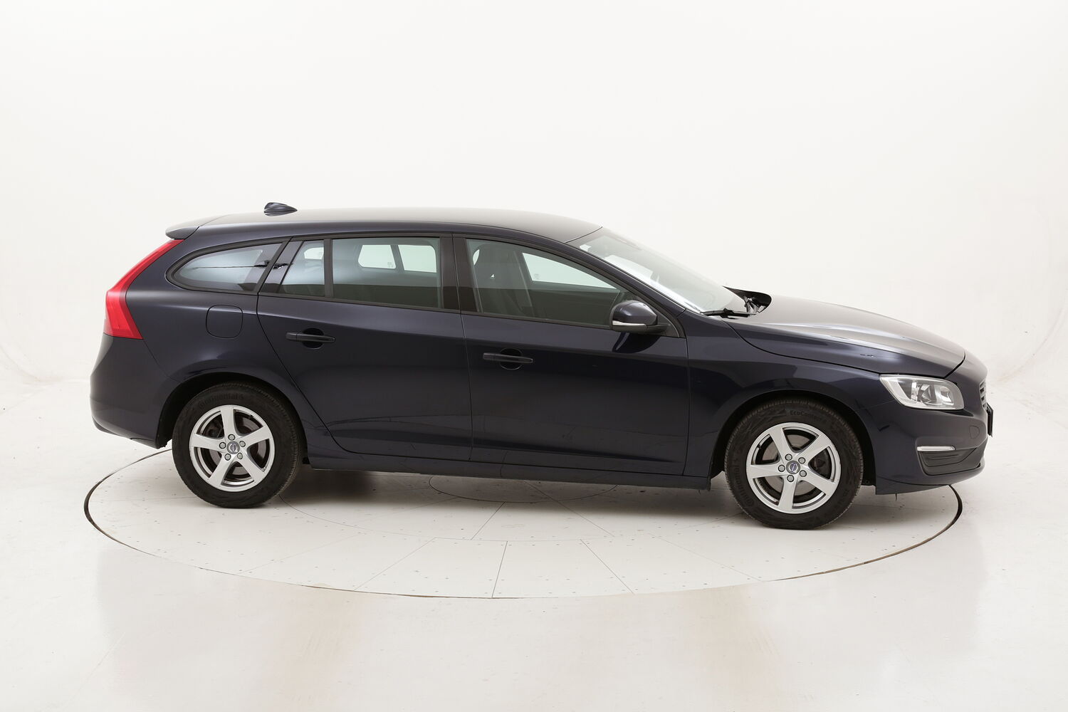 Volvo V60 D2 Business Geartronic usata del 2018 con 123.649 km