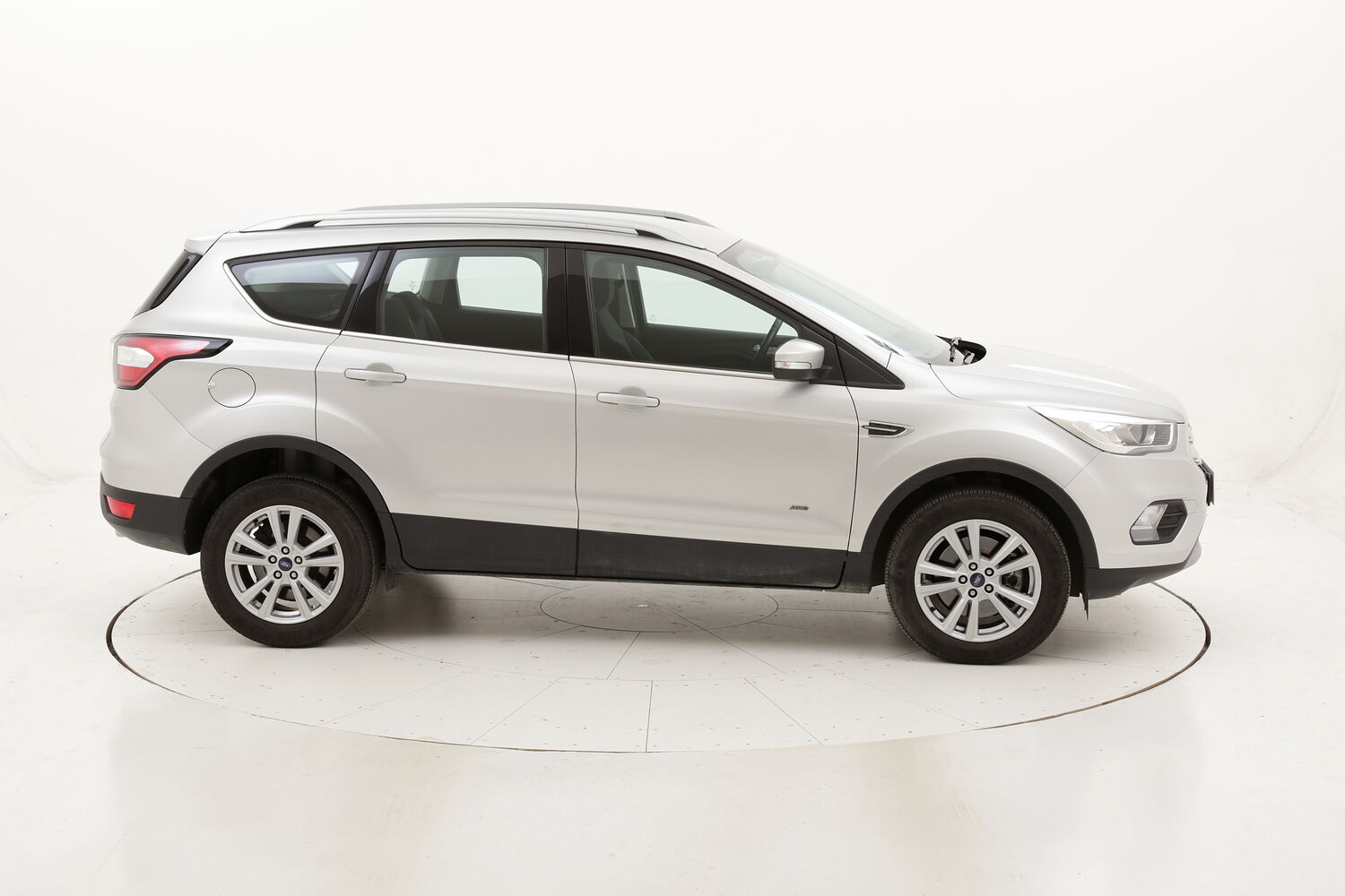 Ford Kuga Business 4WD Powershift usata del 2017 con 76.903 km