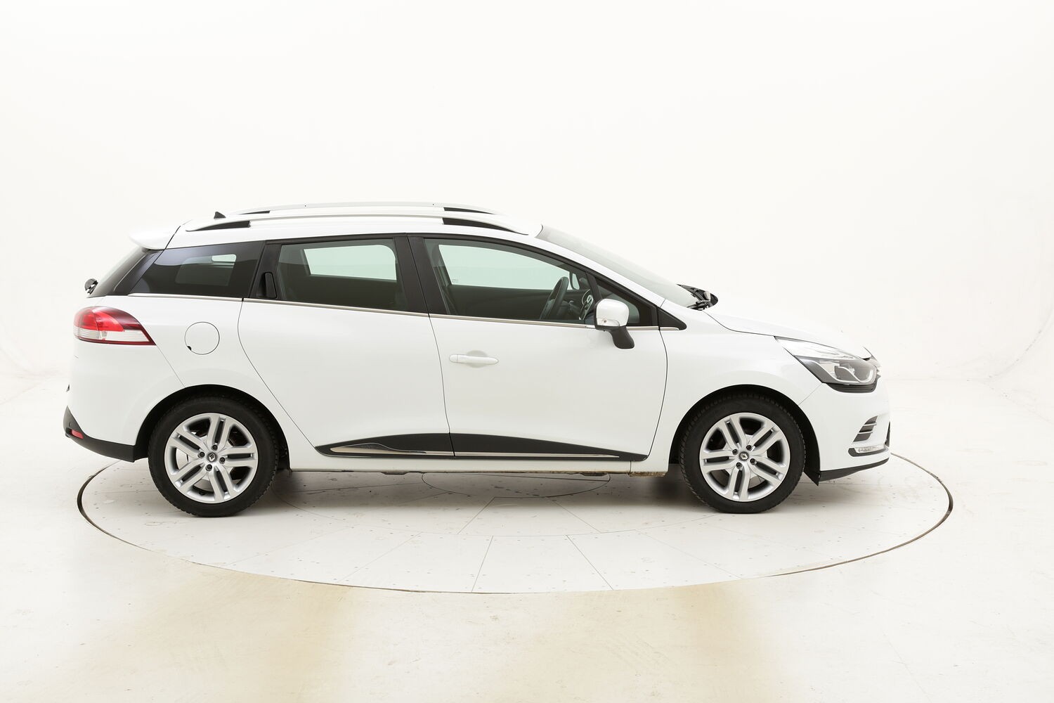 Renault Clio Sporter Energy Zen usata del 2017 con 87.455 km