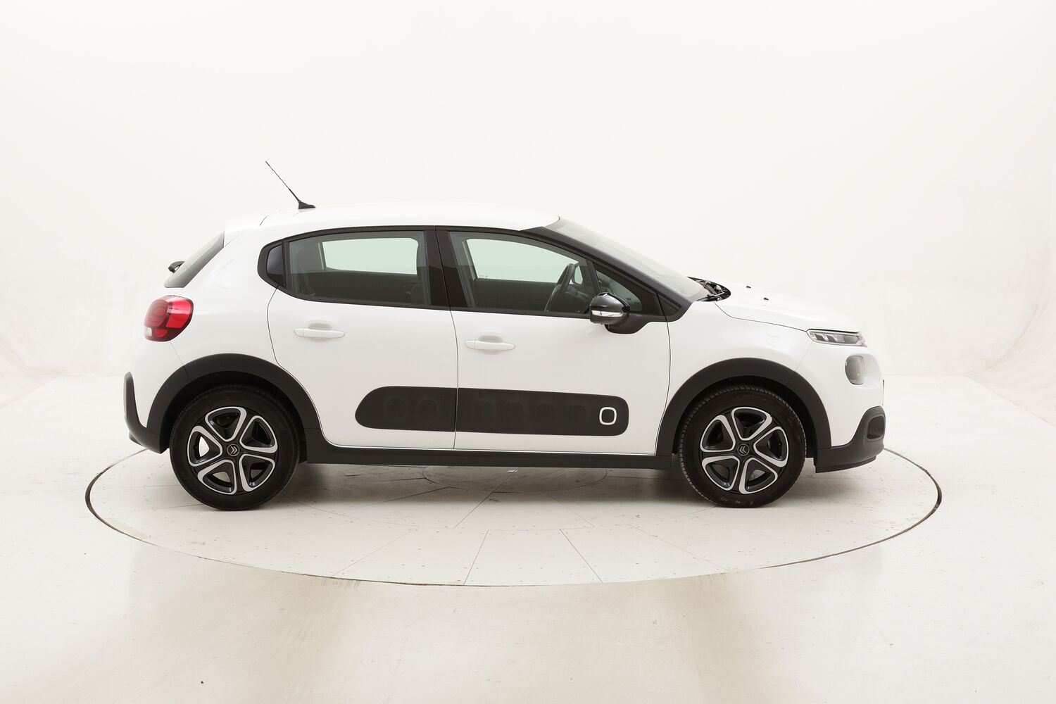 Citroen C3 Shine usata del 2017 con 35.351 km