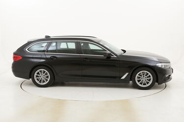 BMW Serie 5 520d Touring Business usata del 2017 con 45.672 km