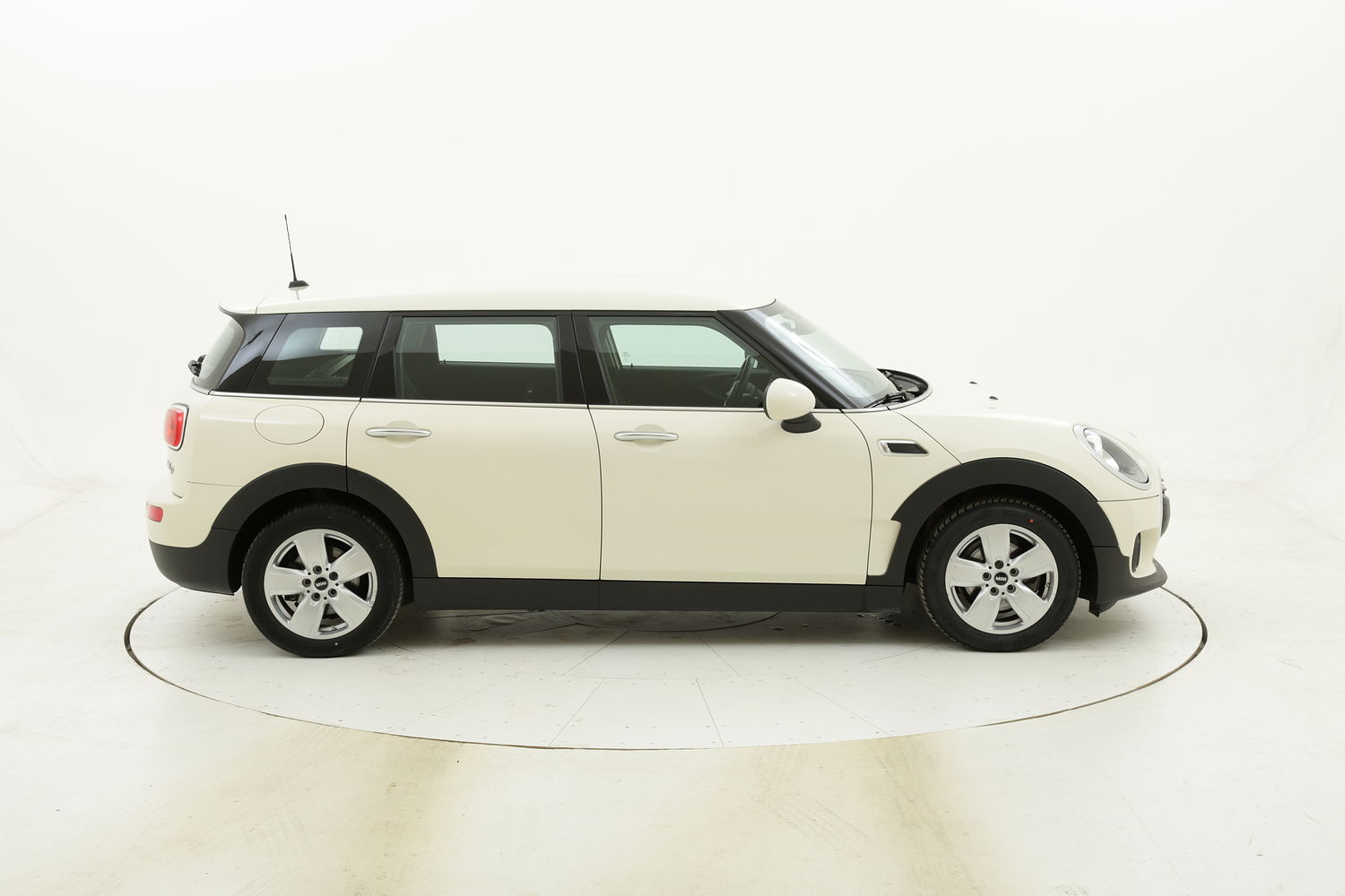 Mini Mini Clubman One D usata del 2017 con 72.409 km