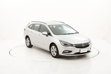 Opel Astra ST Business usata del 2017 con 58.674 km