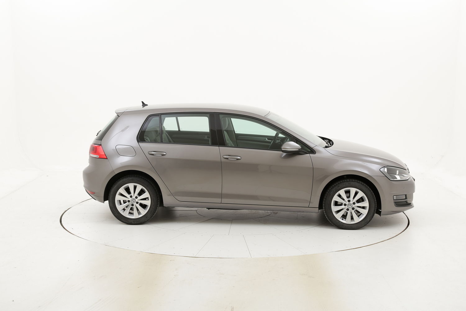 Volkswagen Golf usata del 2016 con 135.421 km
