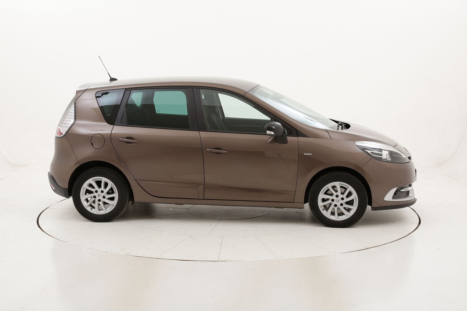 Renault Scénic Energy Limited usata del 2016 con 116.186 km