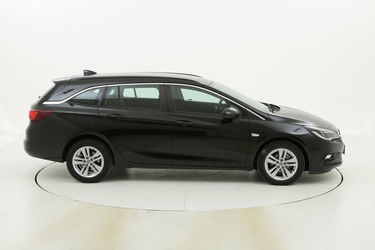Opel Astra usata del 2017 con 120.280 km