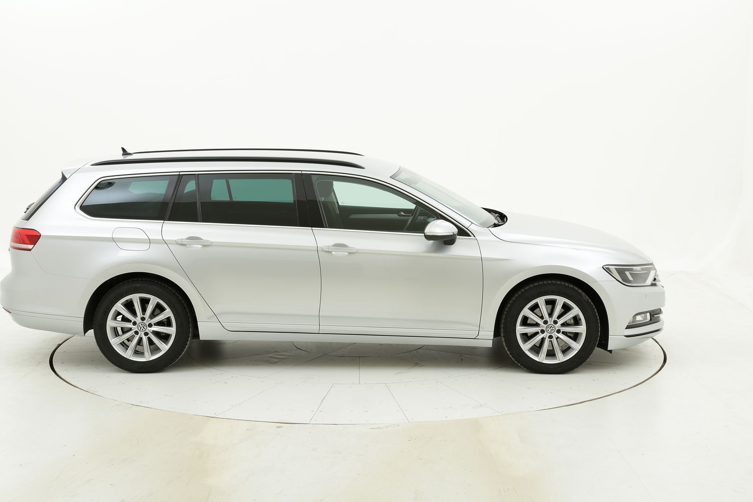 Volkswagen Passat usata del 2015 con 94.829 km