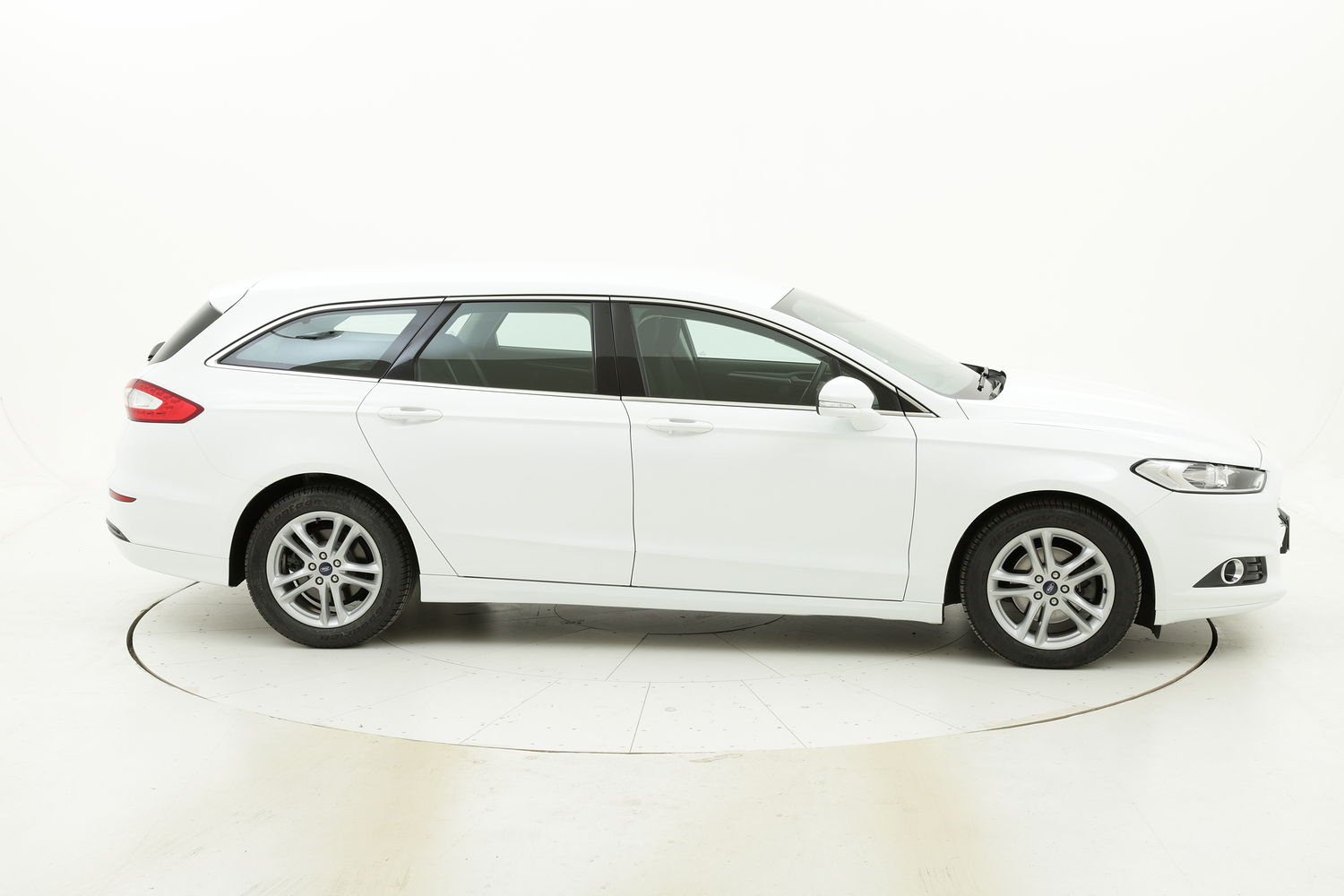 Ford Mondeo usata del 2017 con 89.347 km