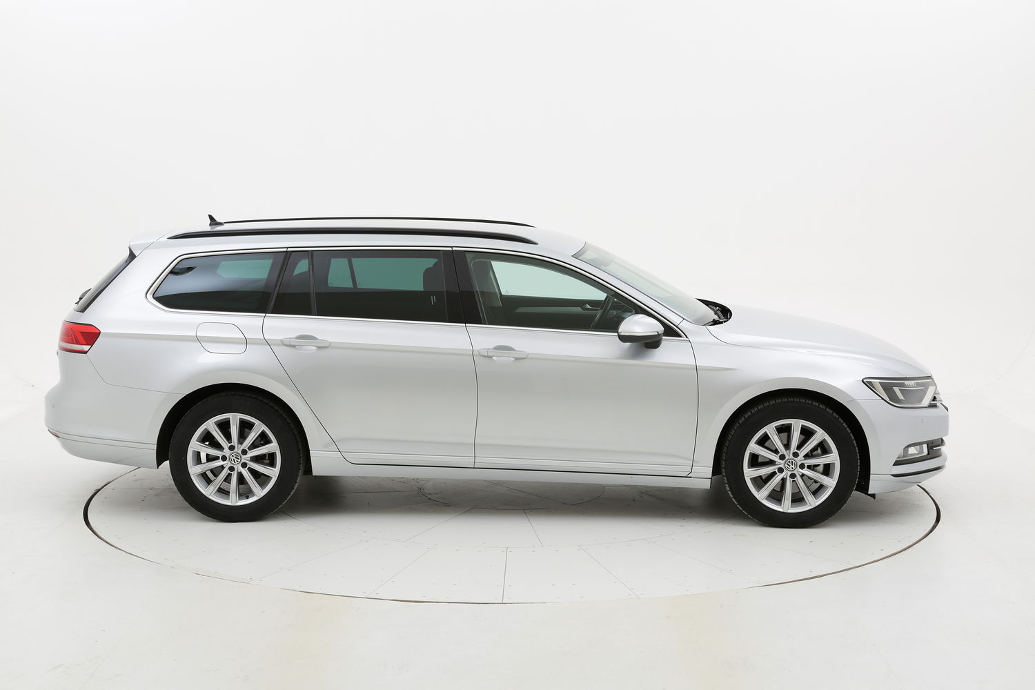 Volkswagen Passat usata del 2016 con 107.817 km