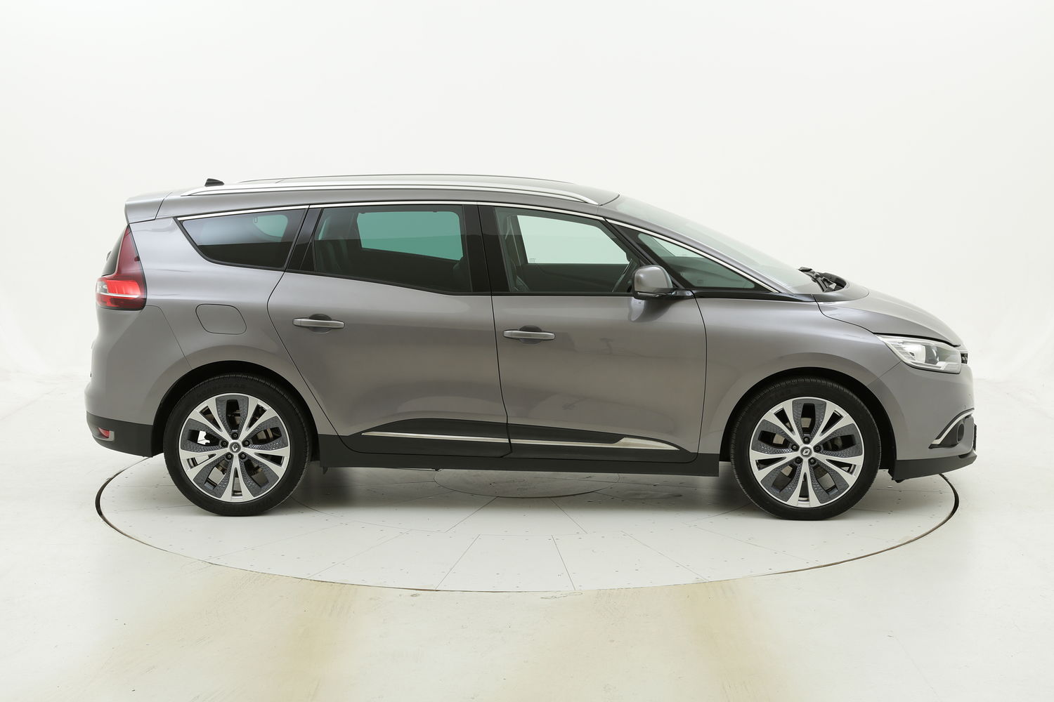 Renault Grand Scénic Energy Zen EDC - 7 posti usata del 2017 con 107.449 km