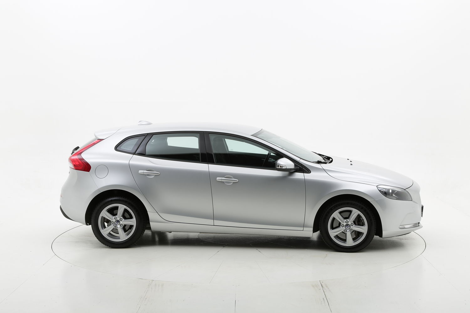 Volvo V40 usata del 2015 con 123.030 km