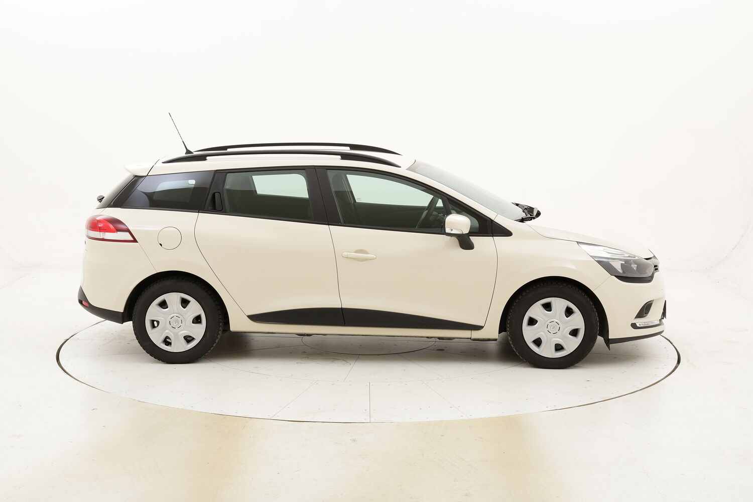 Renault Clio Sporter Energy Life usata del 2017 con 109.136 km