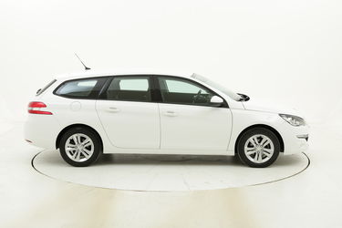 Peugeot 308 usata del 2017 con 137.760 km