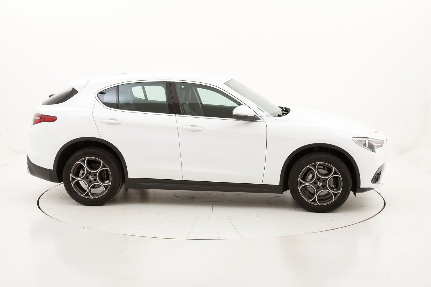 Alfa Romeo Stelvio Executive Q4 AT8 usata del 2018 con 71.322 km