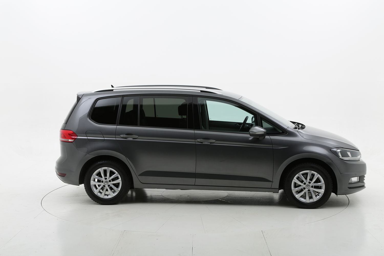 Volkswagen Touran usata del 2016 con 122.755 km
