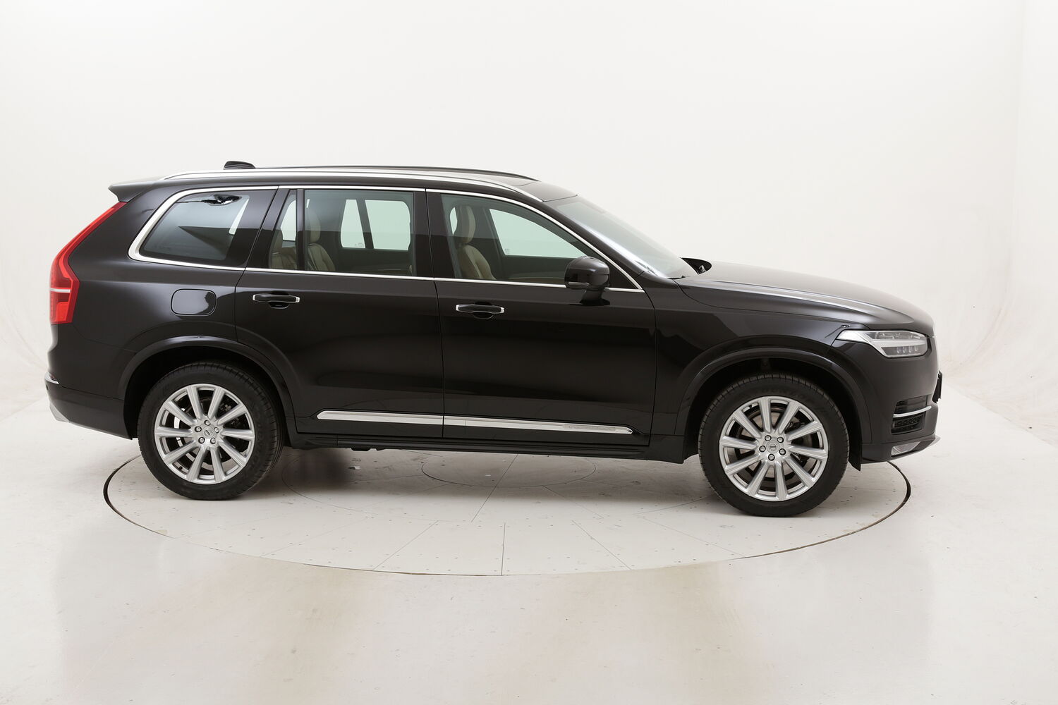 Volvo XC90 D5 Inscription AWD Geartronic usata del 2017 con 57.369 km