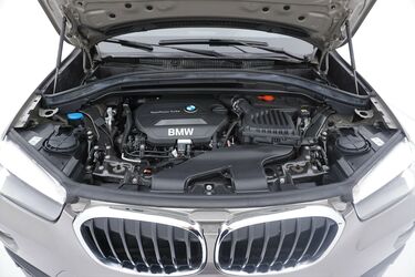 BMW X1 Vano motore Vano motore di BMW X1