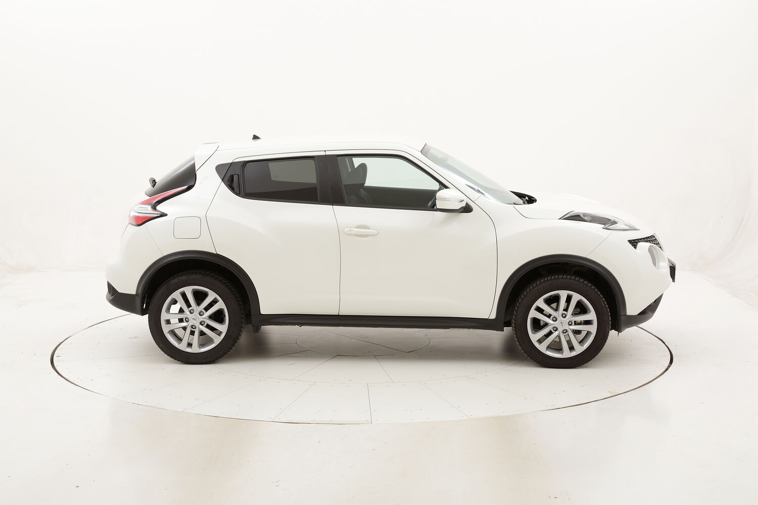 Nissan Juke GPL Eco Business usata del 2018 con 14.472 km