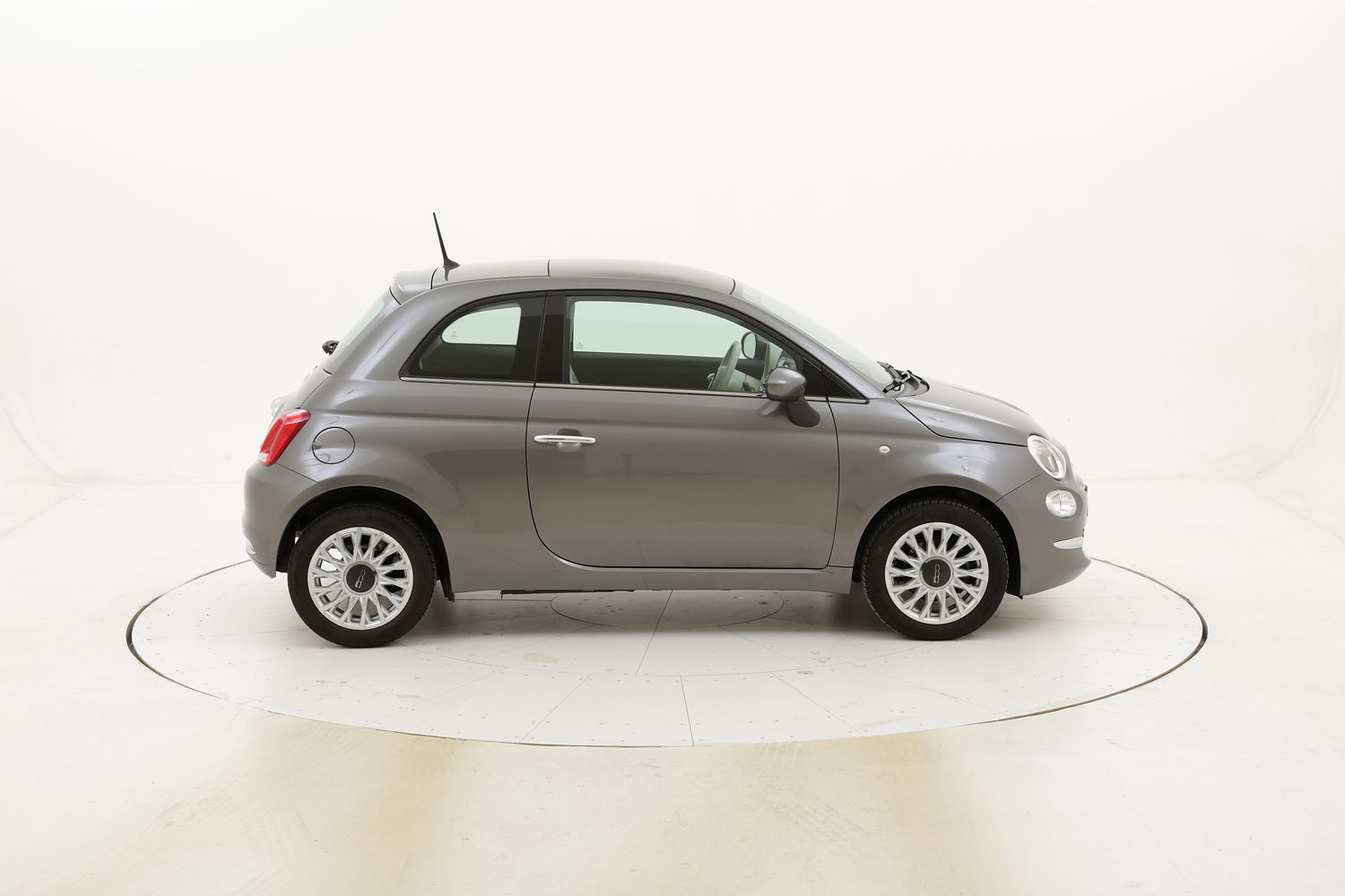 Fiat 500 Lounge usata del 2019 con 53.696 km