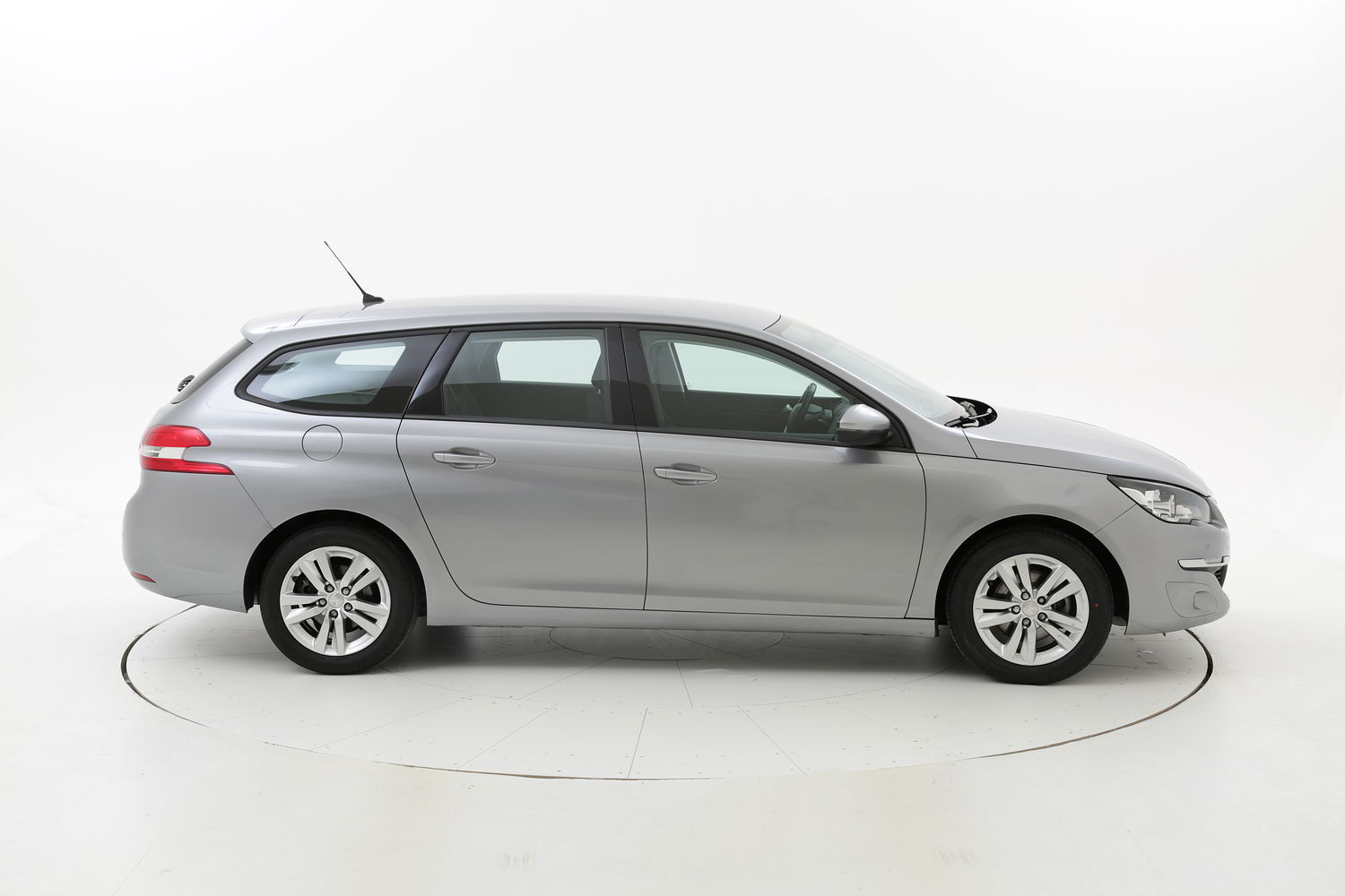 Peugeot 308 usata del 2017 con 59.215 km