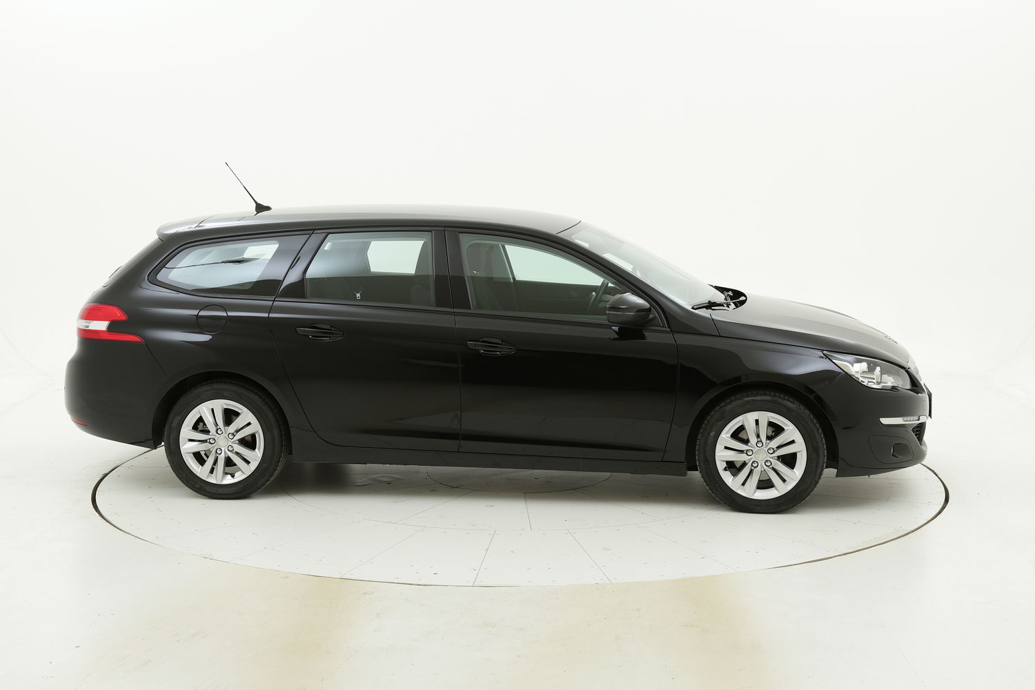 Peugeot 308 usata del 2016 con 75.222 km