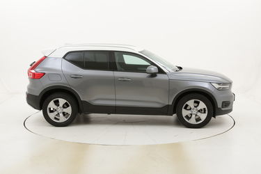 Volvo XC40 D4 Momentum AWD Geartronic usata del 2018 con 75.608 km