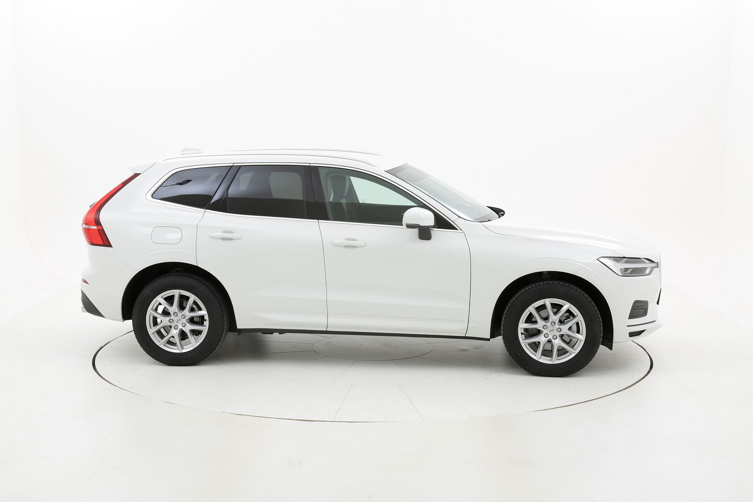 Volvo XC60 D4 Business automatico km 0 diesel bianca
