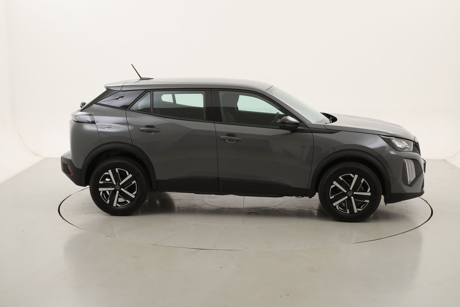 Peugeot 2008 Style km 0 benzina grigia
