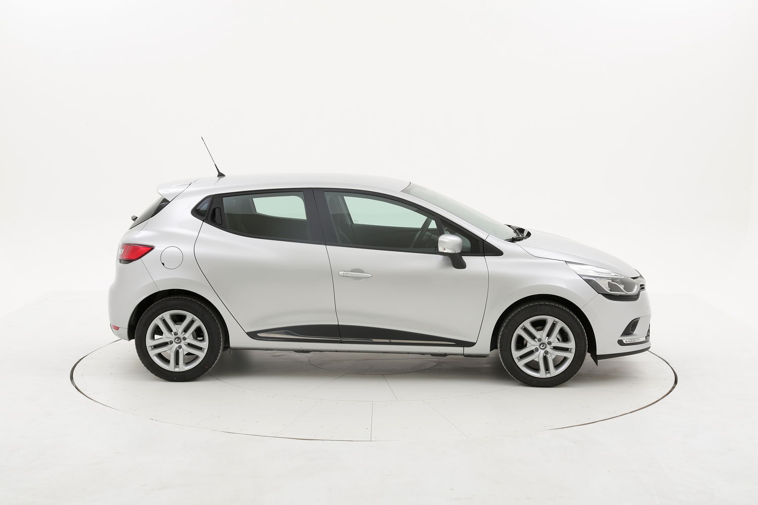 Renault Clio Zen km 0 benzina grigia
