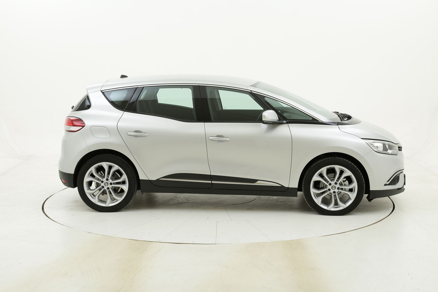 Renault Scénic Sport Edition km 0 diesel grigia