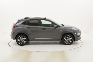 Hyundai Kona XPrime HEV Aut. km 0 ibrido benzina grigia