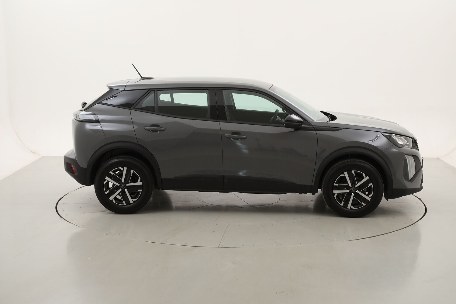 Peugeot 2008 Style km 0 benzina grigia