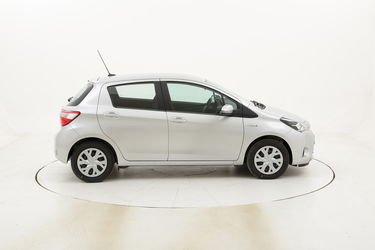 Toyota Yaris Hybrid Business km 0 ibrido benzina grigia