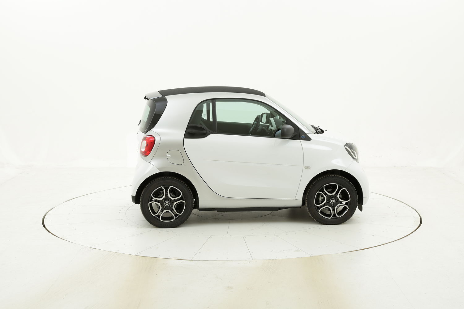 Smart Fortwo EQ Youngster km 0 elettrico bianca