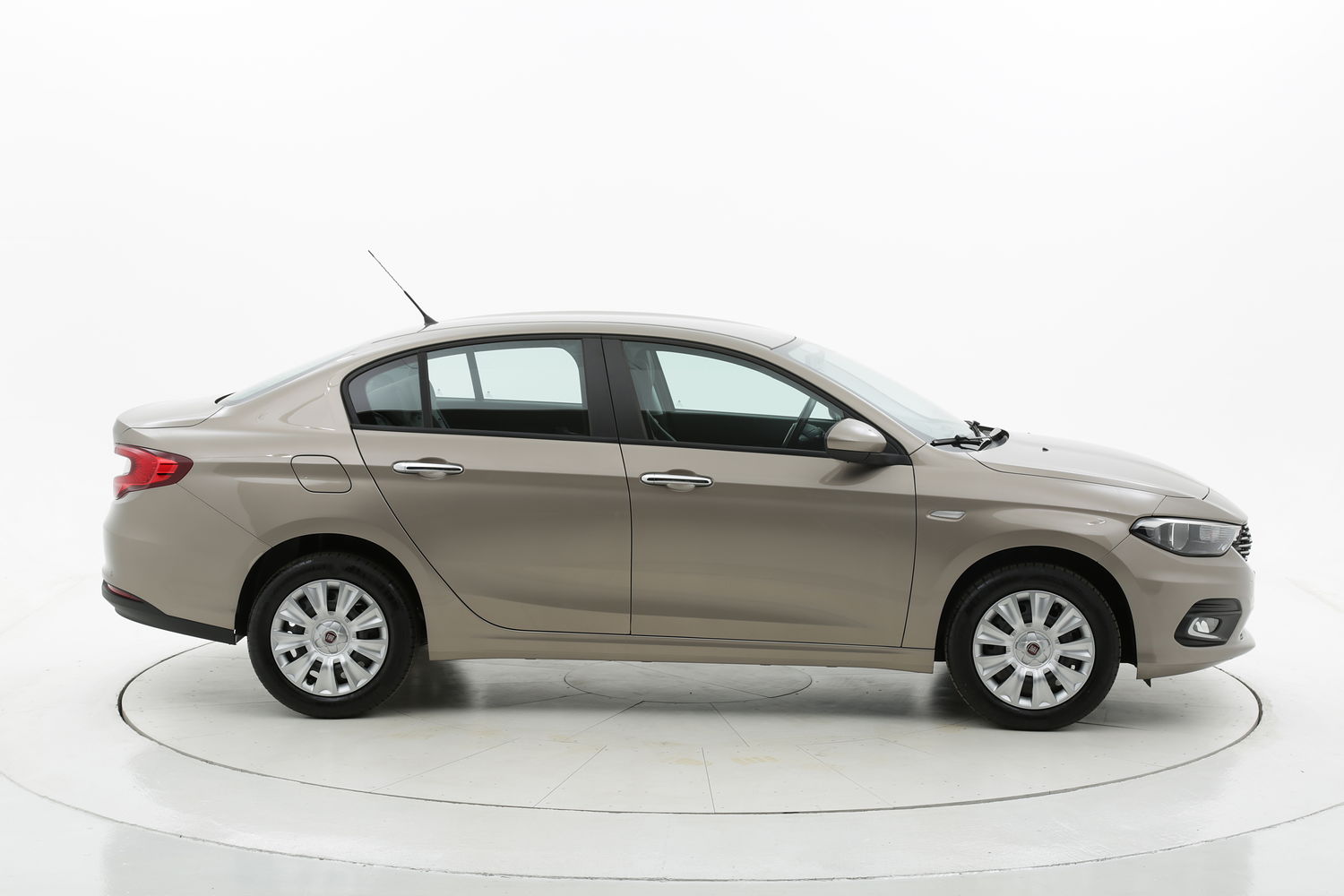 Fiat Tipo Easy km 0 benzina beige