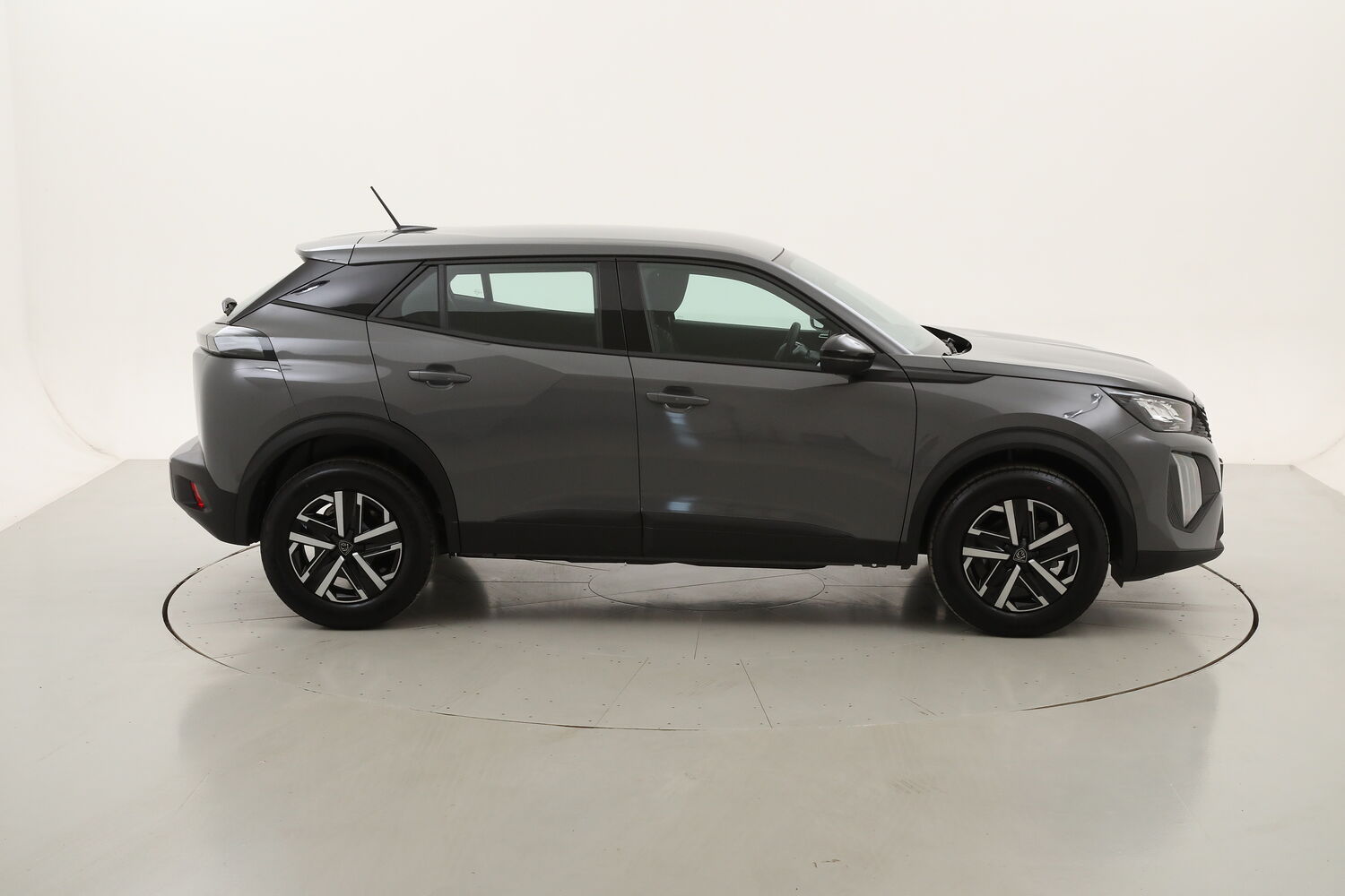 Peugeot 2008 Style km 0 benzina grigia