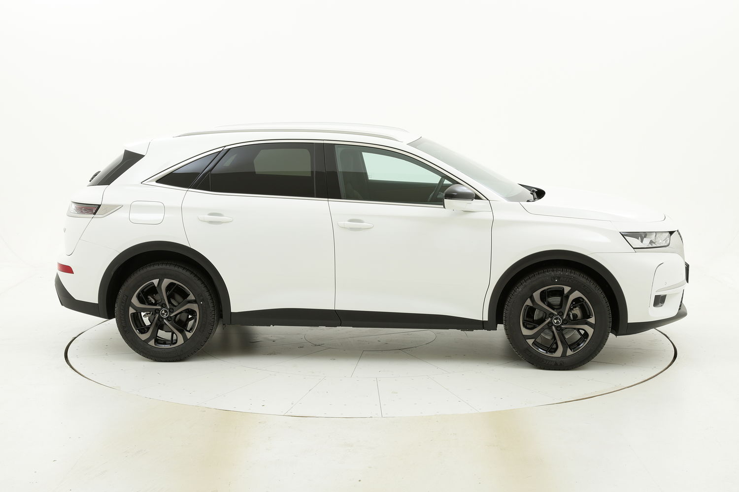 DS DS7 Business km 0 diesel bianca