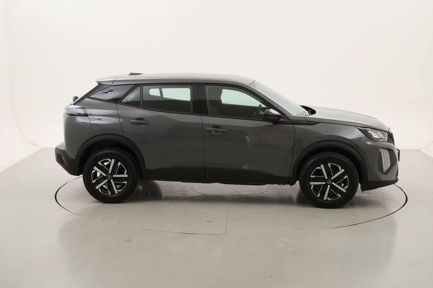 Peugeot 2008 Style km 0 benzina grigia
