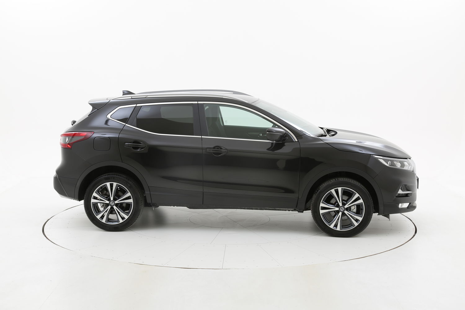 Nissan Qashqai n-connecta km 0 diesel nera